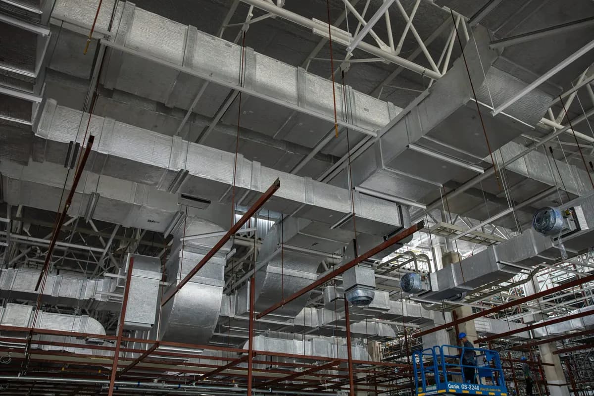 Miranda commercial HVAC technician on site